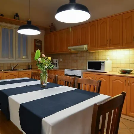וילה The Antique House