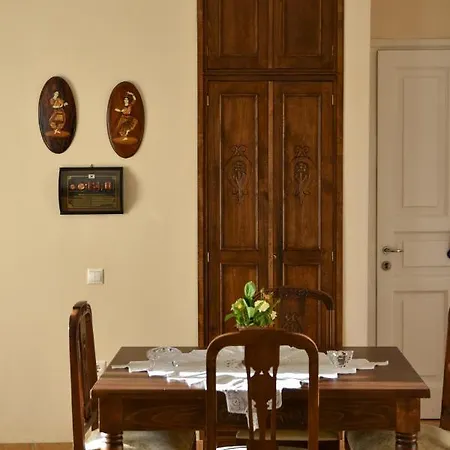 The Antique House *