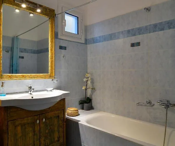 The Antique House Villa Batsi